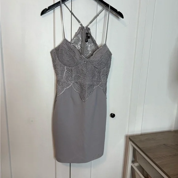 Fashion Nova grey Lace Halter mini dress - medium- adjustable straps - Picture 1 of 4